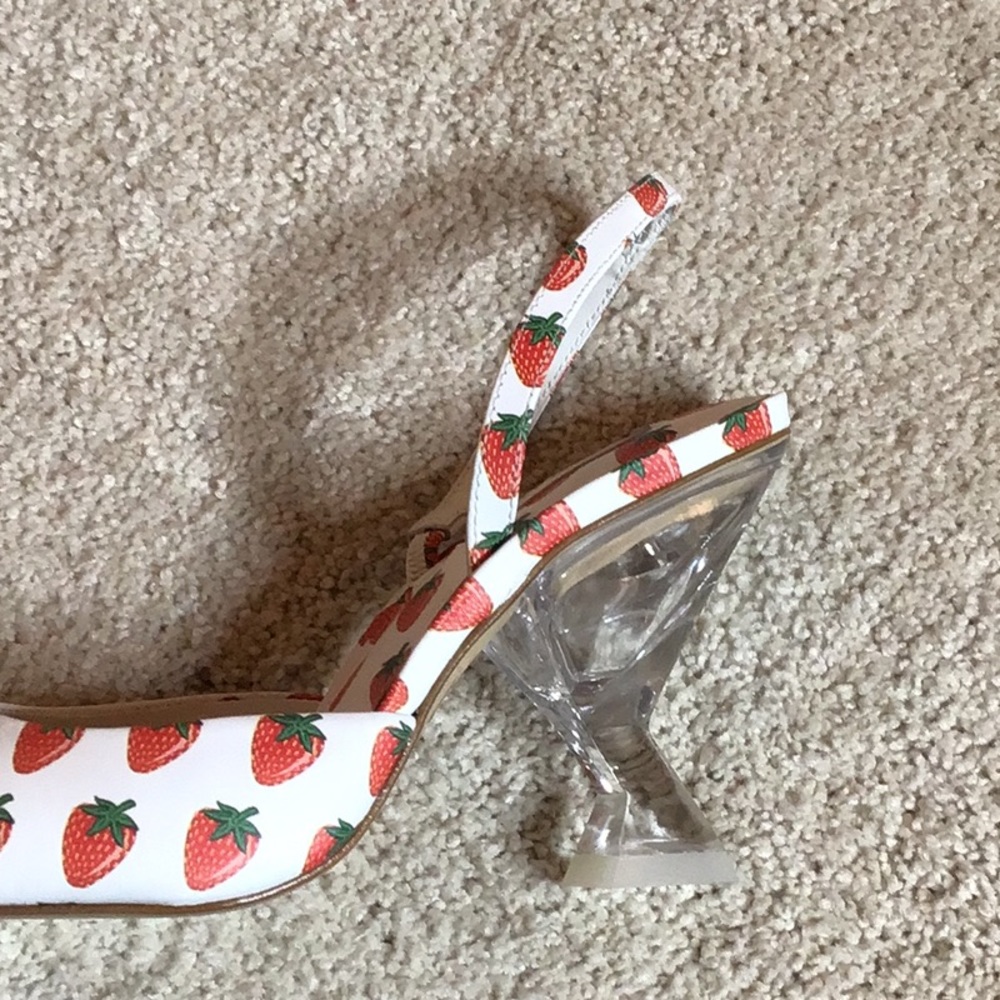 Larroude Slingback Heel (new in box) - Picture 3 of 6
